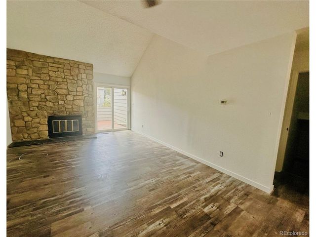 2002 S Worchester Way, Aurora, CO 80014