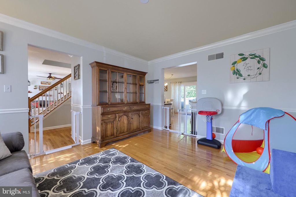 7667 SENECA RIDGE DR, York, PA 17403