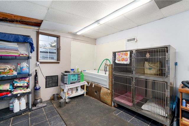 1642 W Inman Road, Nixa, MO 65714