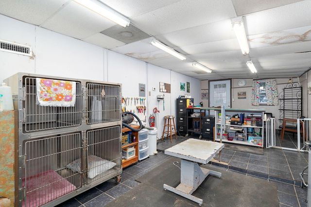 1642 W Inman Road, Nixa, MO 65714