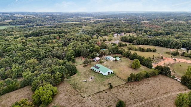 1642 W Inman Road, Nixa, MO 65714