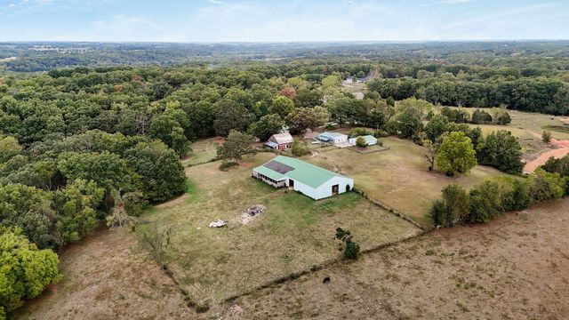 1642 W Inman Road, Nixa, MO 65714