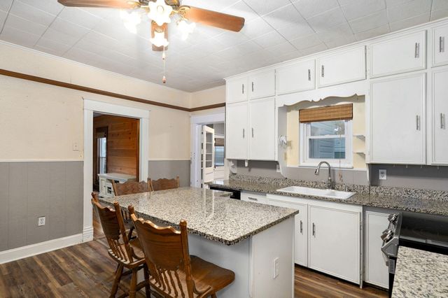 1642 W Inman Road, Nixa, MO 65714