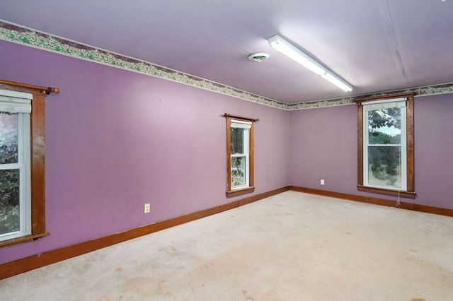 1642 W Inman Road, Nixa, MO 65714