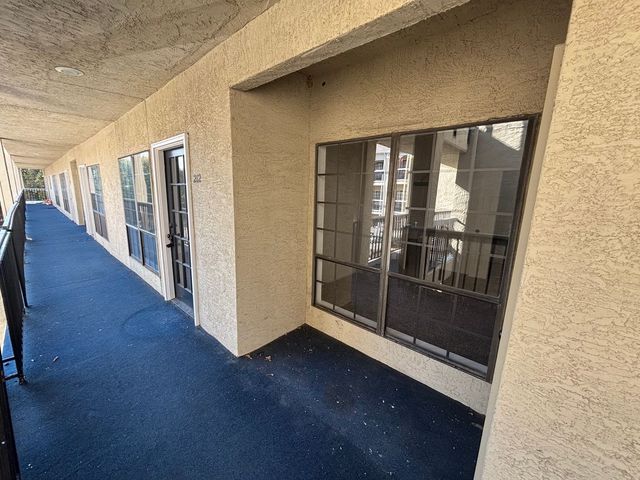 4800 W Lovers Lane 212, Dallas, TX 75209