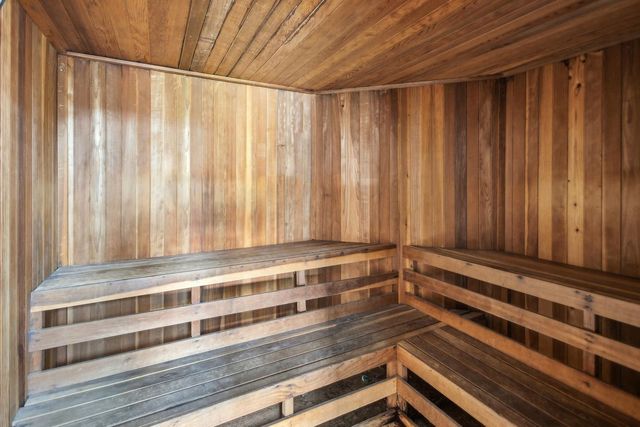 4800 W Lovers Lane 212, Dallas, TX 75209