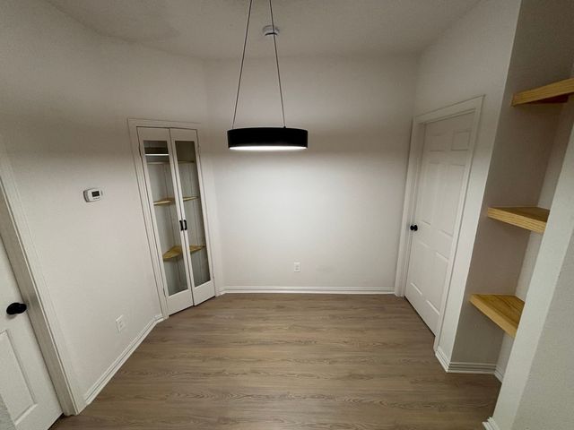 4800 W Lovers Lane 212, Dallas, TX 75209