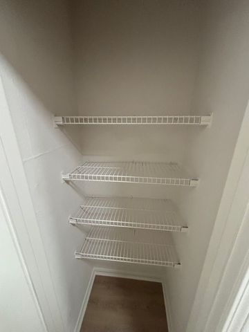 4800 W Lovers Lane 212, Dallas, TX 75209