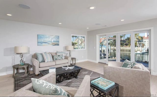 48 Spinnaker Way, Coronado, CA 92118