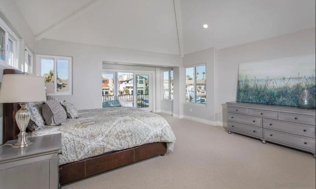 48 Spinnaker Way, Coronado, CA 92118