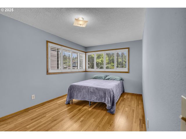 821 BRIDGE St, Vernonia, OR 97064