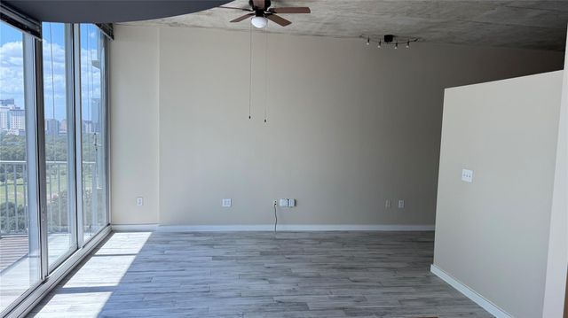 5925 Almeda Road 11612, Houston, TX 77004