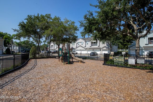 8196 CABIN LAKE Circle, 106, Jacksonville, FL 32256