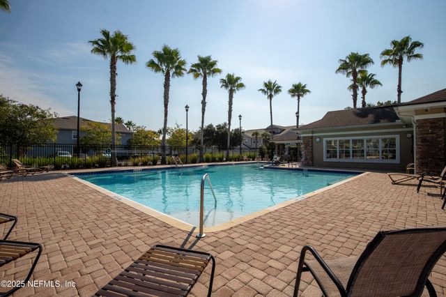 8196 CABIN LAKE Circle, 106, Jacksonville, FL 32256