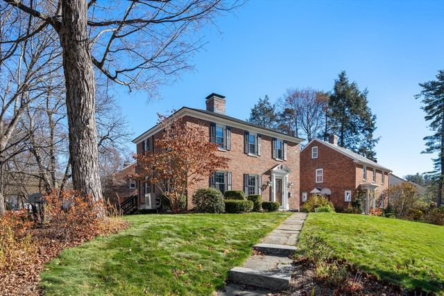 134 Richmond Ave, Worcester, MA 01602