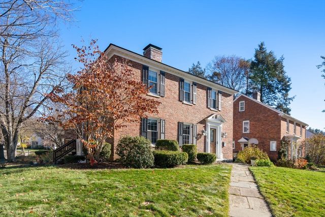 134 Richmond Ave, Worcester, MA 01602