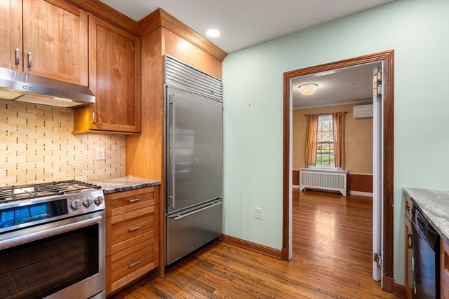 134 Richmond Ave, Worcester, MA 01602