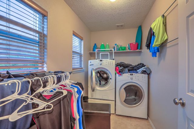 7715 BRIAR RIDGE Avenue NW, Albuquerque, NM 87114