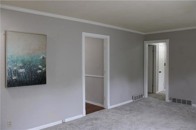 6800 W 76th Terrace, Overland Park, KS 66204