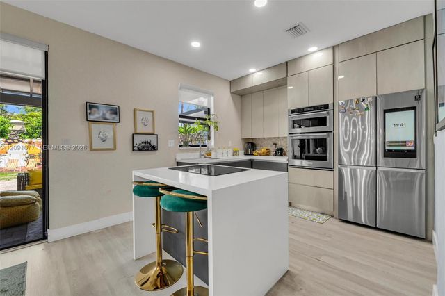 3309 W 91st Terrace, Hialeah, FL 33018
