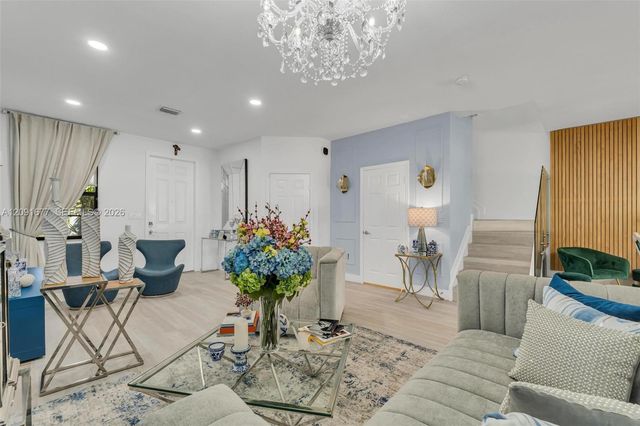 3309 W 91st Terrace, Hialeah, FL 33018