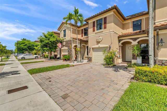 3309 W 91st Terrace, Hialeah, FL 33018