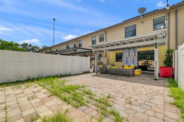 3309 W 91st Terrace, Hialeah, FL 33018