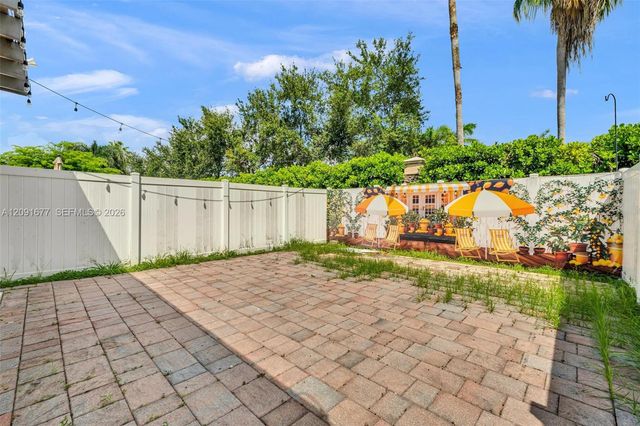 3309 W 91st Terrace, Hialeah, FL 33018