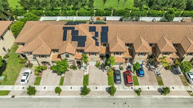 3309 W 91st Terrace, Hialeah, FL 33018
