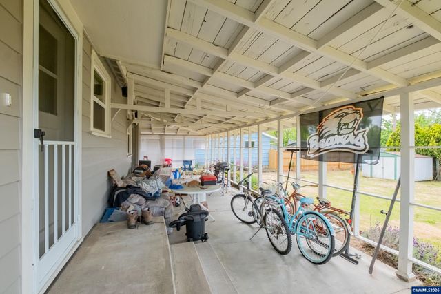 926 11th Av SW, Albany, OR 97321