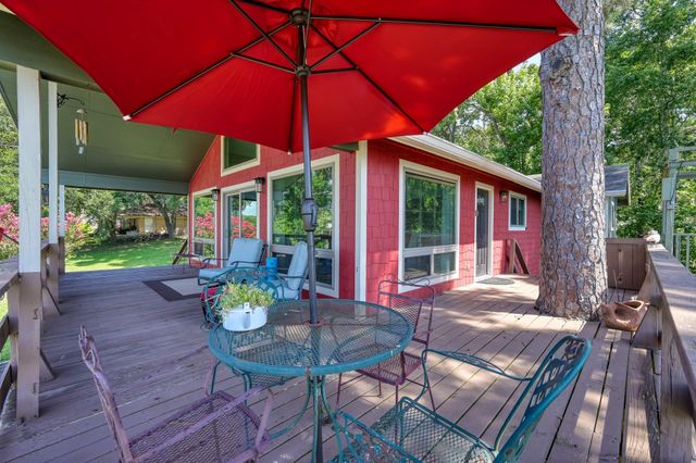 71 Edgewater Way, Point Blank, TX 77364