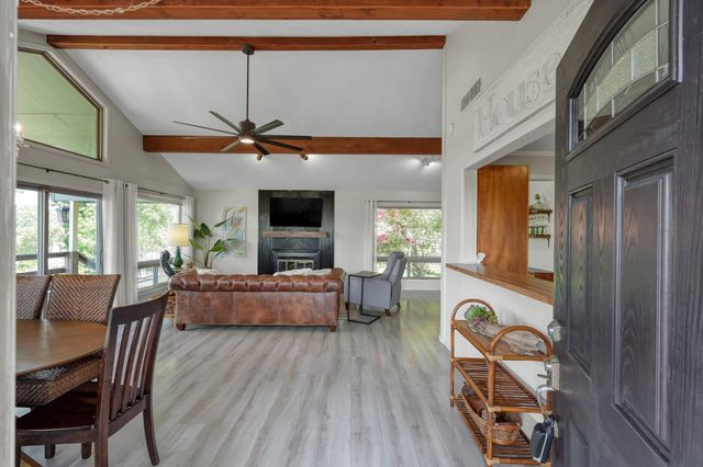 71 Edgewater Way, Point Blank, TX 77364