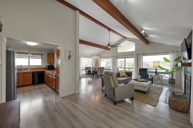 71 Edgewater Way, Point Blank, TX 77364
