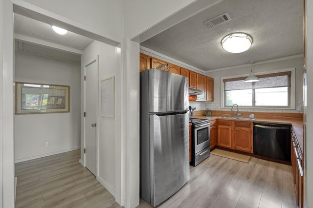 71 Edgewater Way, Point Blank, TX 77364