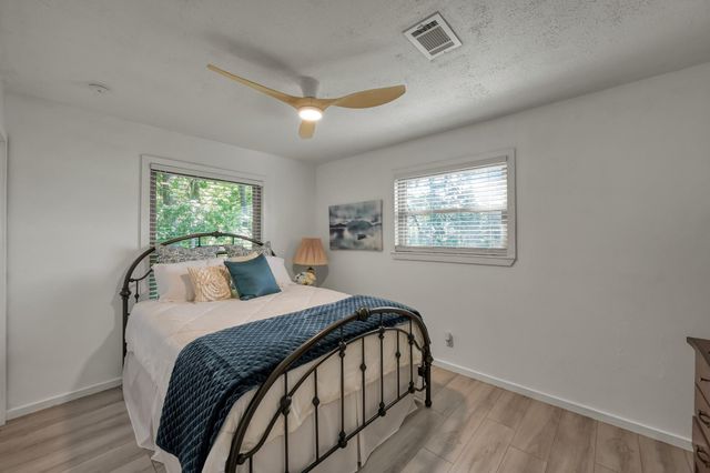 71 Edgewater Way, Point Blank, TX 77364