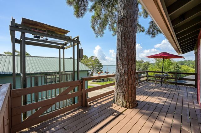 71 Edgewater Way, Point Blank, TX 77364