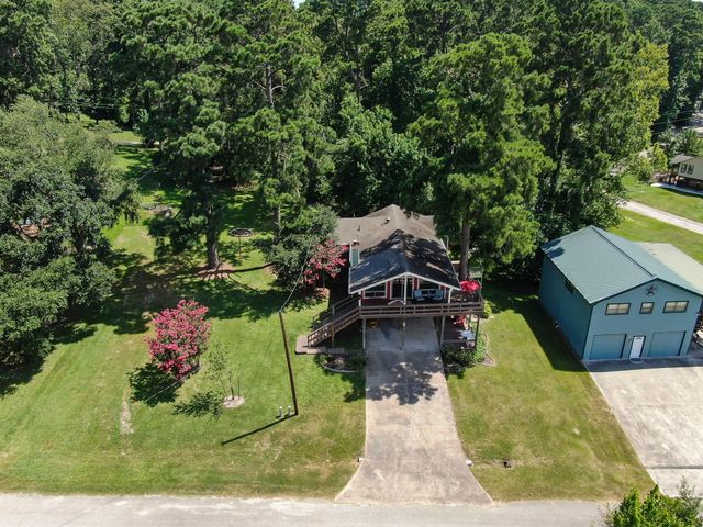 71 Edgewater Way, Point Blank, TX 77364