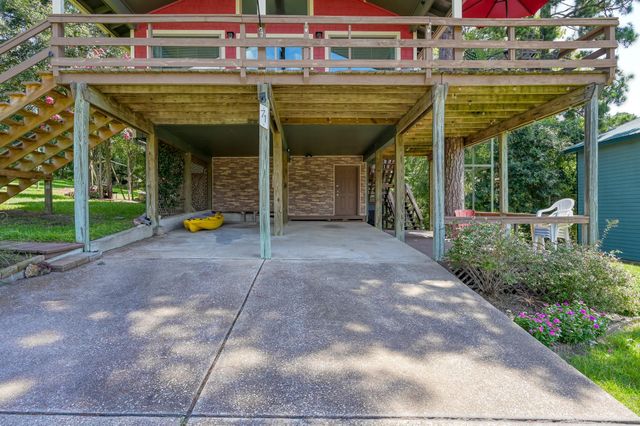 71 Edgewater Way, Point Blank, TX 77364