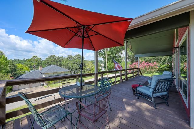 71 Edgewater Way, Point Blank, TX 77364