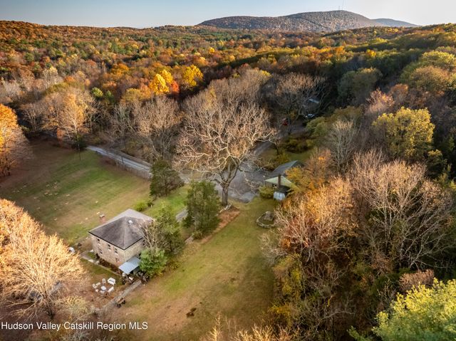 668 N Chodikee Lake Road, Highland, NY 12528