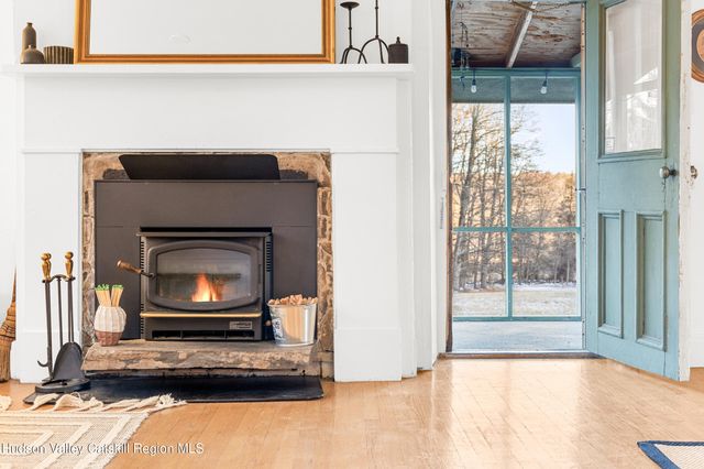 668 N Chodikee Lake Road, Highland, NY 12528