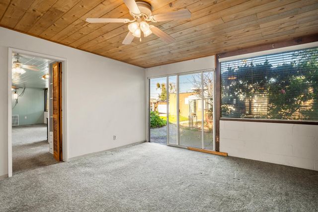 2043 Ellis St, Modesto, CA 95354