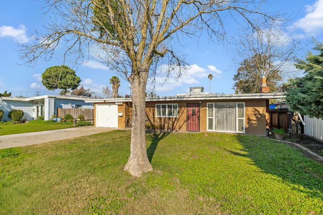 2043 Ellis St, Modesto, CA 95354