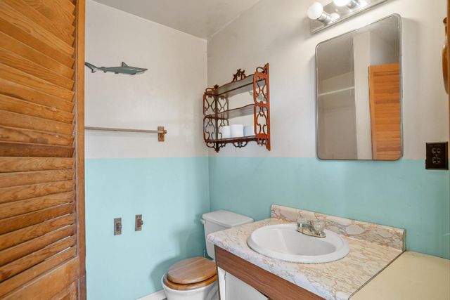 2043 Ellis St, Modesto, CA 95354