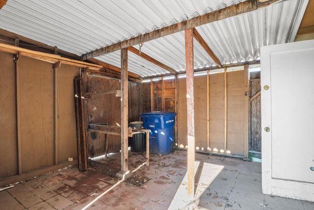 2043 Ellis St, Modesto, CA 95354