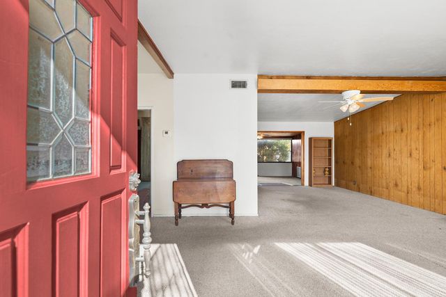 2043 Ellis St, Modesto, CA 95354