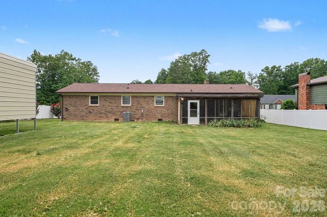 1138 Graham Street, Claremont, NC 28610