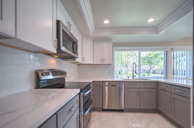 1 Dogwood North, Irvine, CA 92612