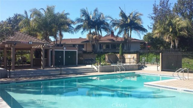 1 Dogwood North, Irvine, CA 92612