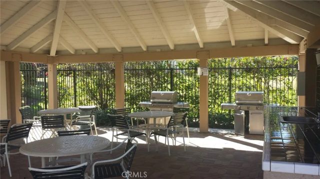 1 Dogwood North, Irvine, CA 92612